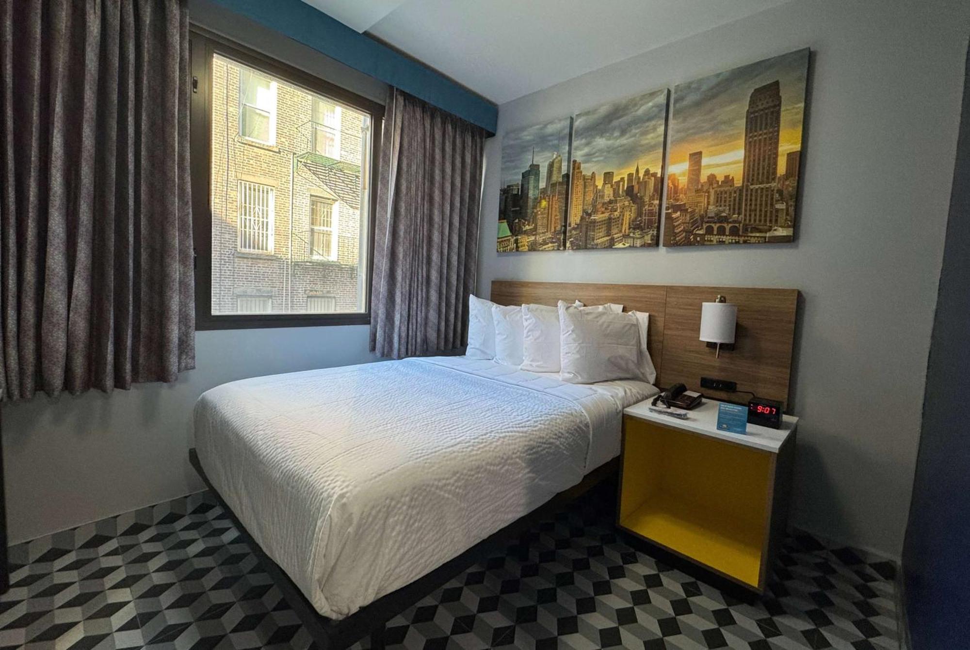 Days Inn By Wyndham New York Chinatown Екстериор снимка